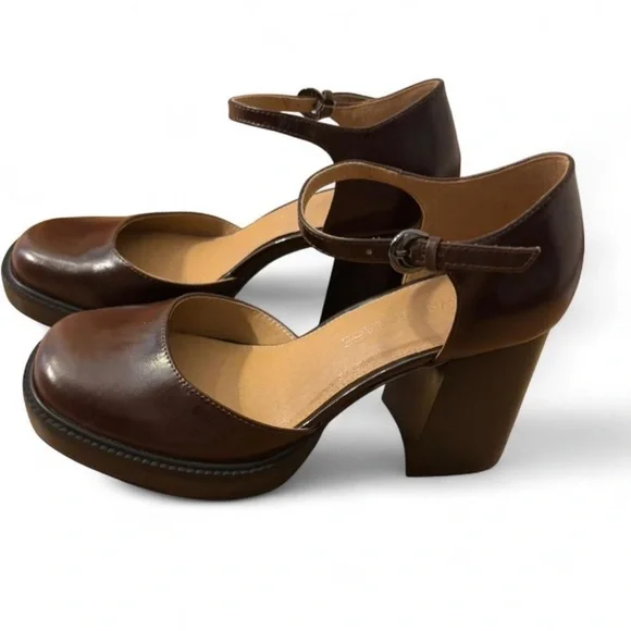Crown Vintage Greeta Mary Jane pumps, featuring a chunky block heel and platform - Picture 2 of 6